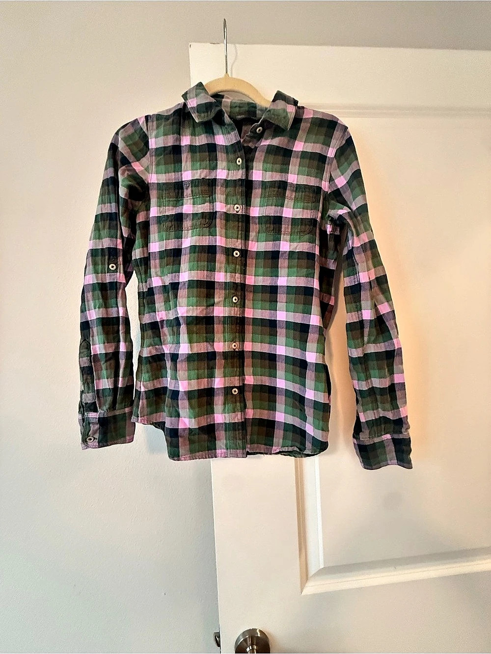 The North Face Women's Valley Flannel Shirt Plaid Green & Pink Small